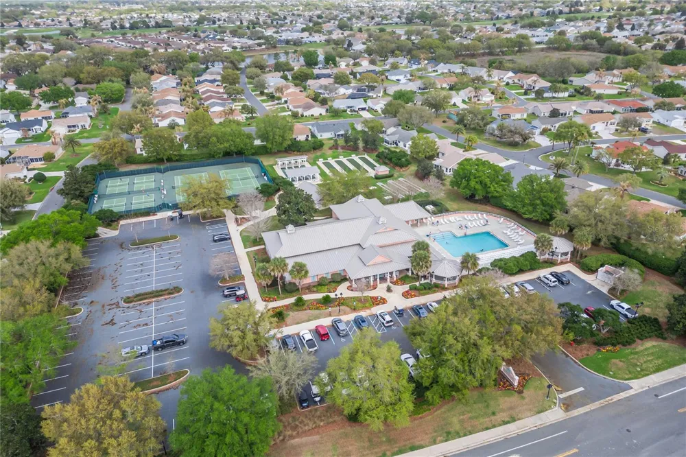 2454 SOUTHERN OAK STREET The Villages, FL 32162