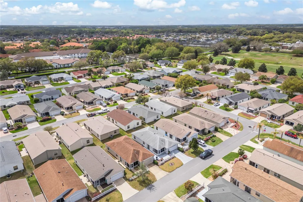 2454 SOUTHERN OAK STREET The Villages, FL 32162