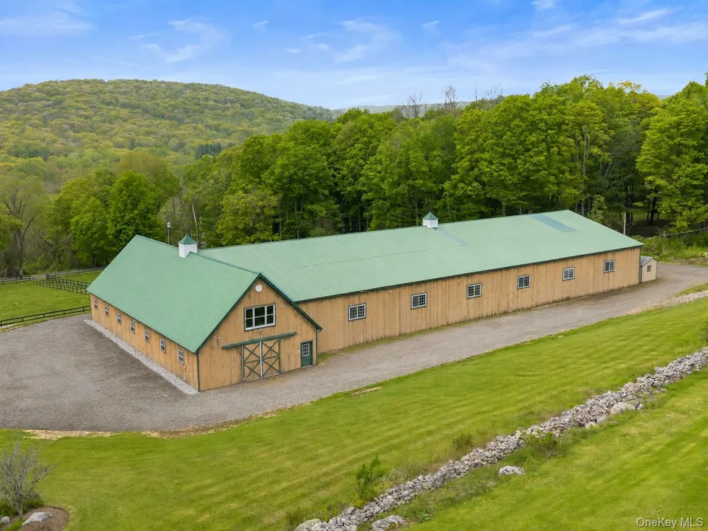 5 McCarthy Road Holmes, NY 12531