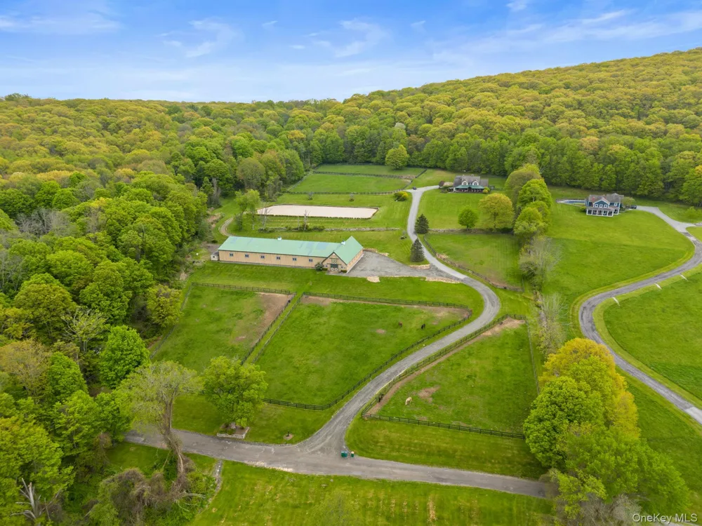 5 McCarthy Road Holmes, NY 12531