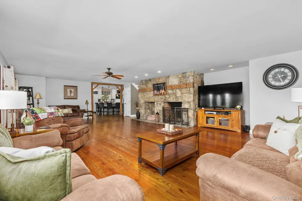 5 McCarthy Road Holmes, NY 12531