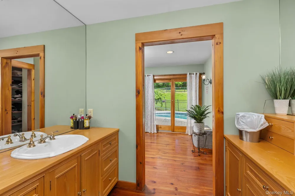 5 McCarthy Road Holmes, NY 12531