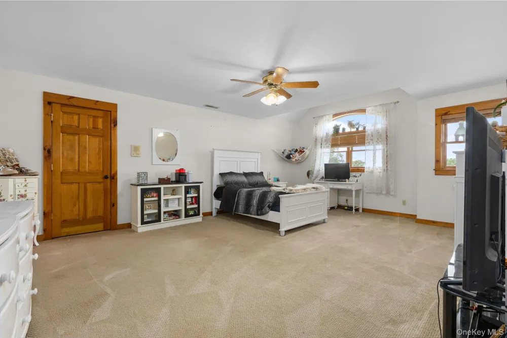 5 McCarthy Road Holmes, NY 12531