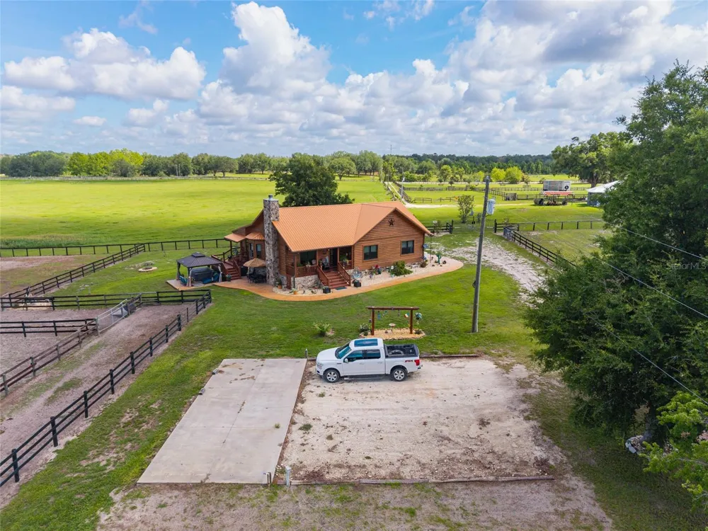 2009 SW 20TH STREET Bell, FL 32619