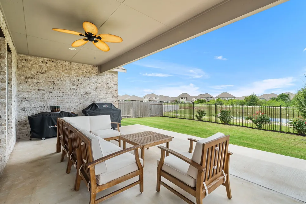 14404 Kira Lane Manor, TX 78653