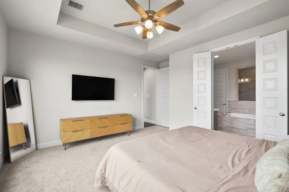 14404 Kira Lane Manor, TX 78653