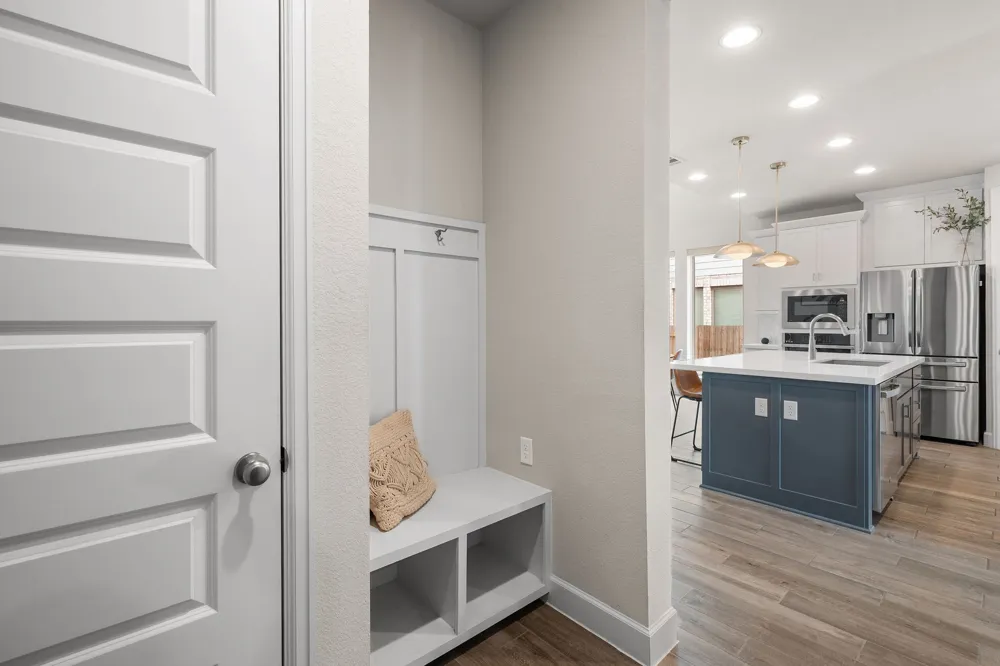 14404 Kira Lane Manor, TX 78653