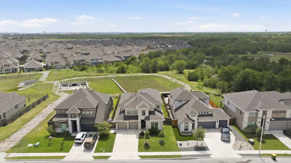 14404 Kira Lane Manor, TX 78653