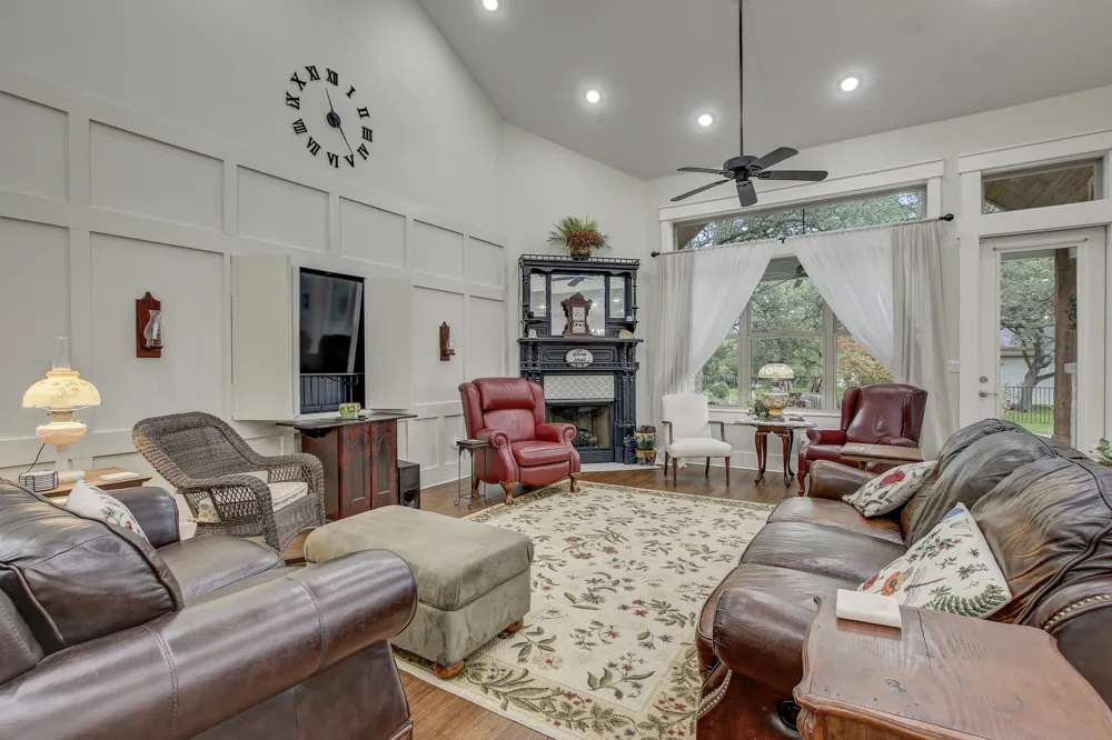 104 Kendall Road Spicewood, TX 78669