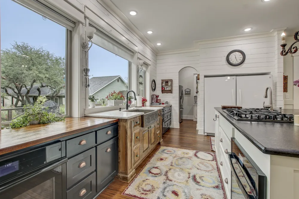 104 Kendall Road Spicewood, TX 78669