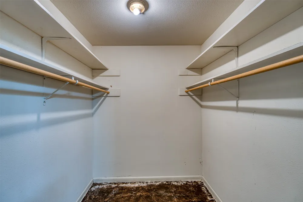 104 Bluebird Lane Highland Haven, TX 78654