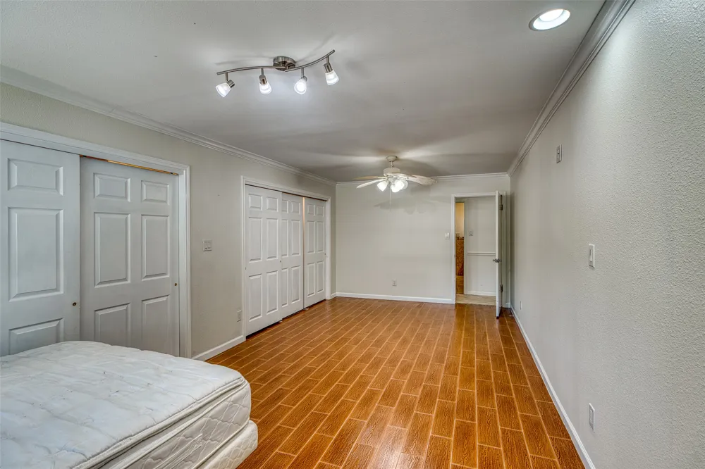 104 Bluebird Lane Highland Haven, TX 78654