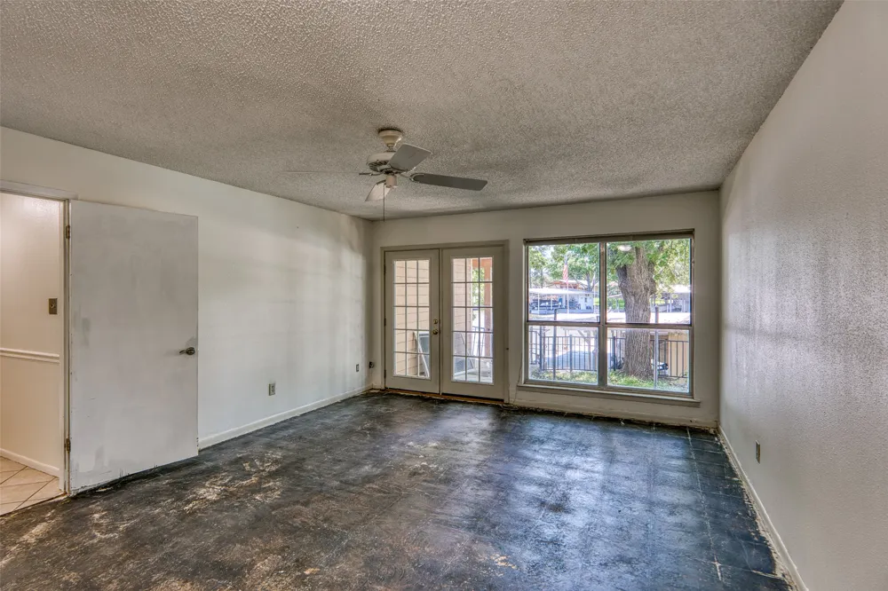 104 Bluebird Lane Highland Haven, TX 78654