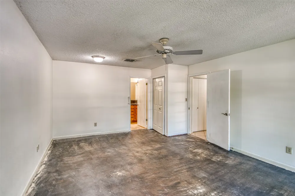 104 Bluebird Lane Highland Haven, TX 78654