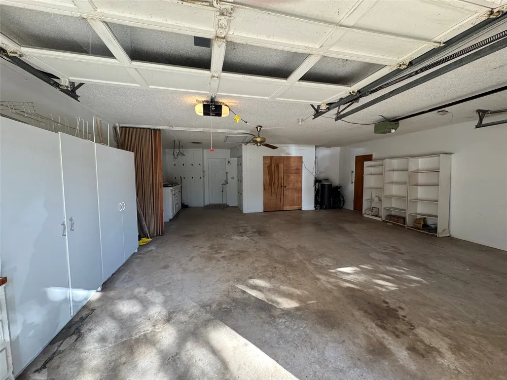 104 Bluebird Lane Highland Haven, TX 78654