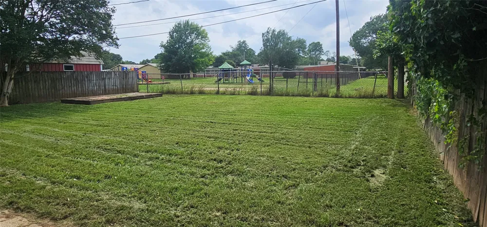 2006 Lovers Lane Shreveport, LA 71105