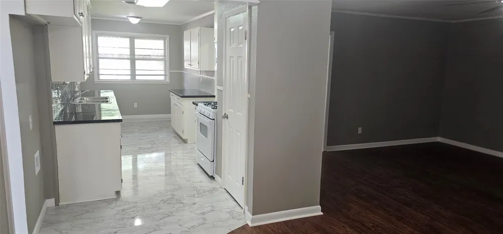 2006 Lovers Lane Shreveport, LA 71105