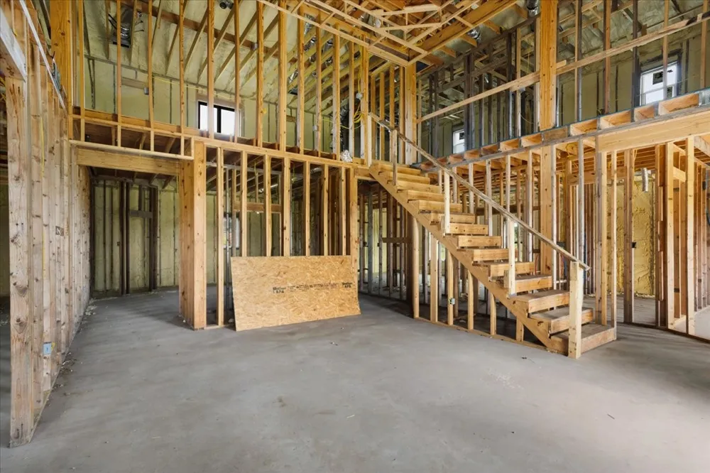 2463 County Road Savoy, TX 75479