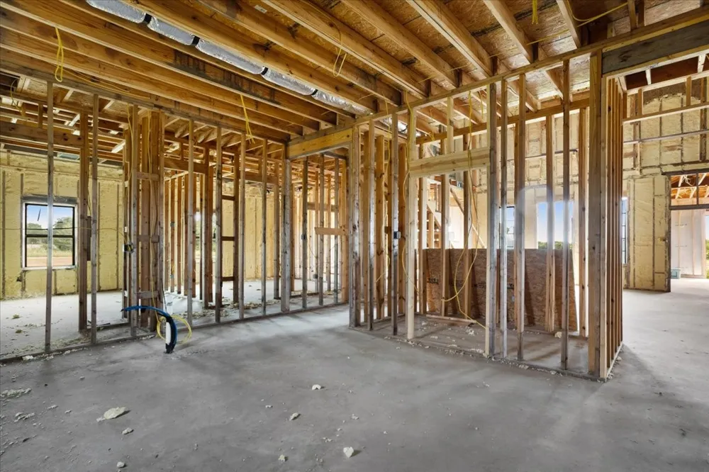 2463 County Road Savoy, TX 75479