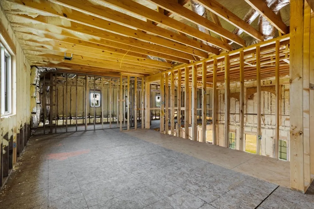 2463 County Road Savoy, TX 75479