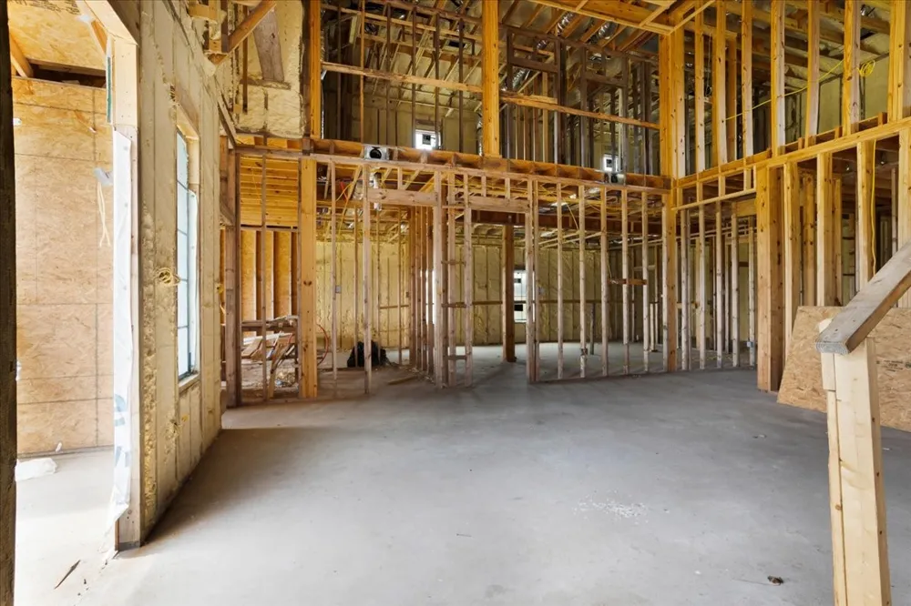 2463 County Road Savoy, TX 75479
