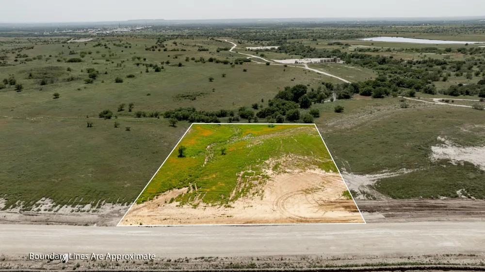 3004 Lucky Pepper Drive Cresson, TX 76035