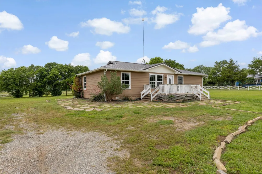 5732 Emilia Way Leonard, TX 75452