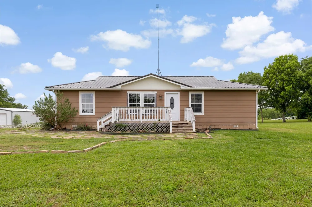 5732 Emilia Way Leonard, TX 75452