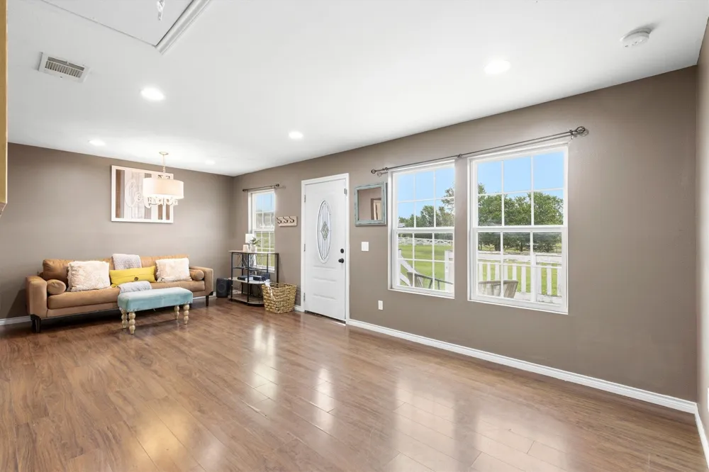 5732 Emilia Way Leonard, TX 75452