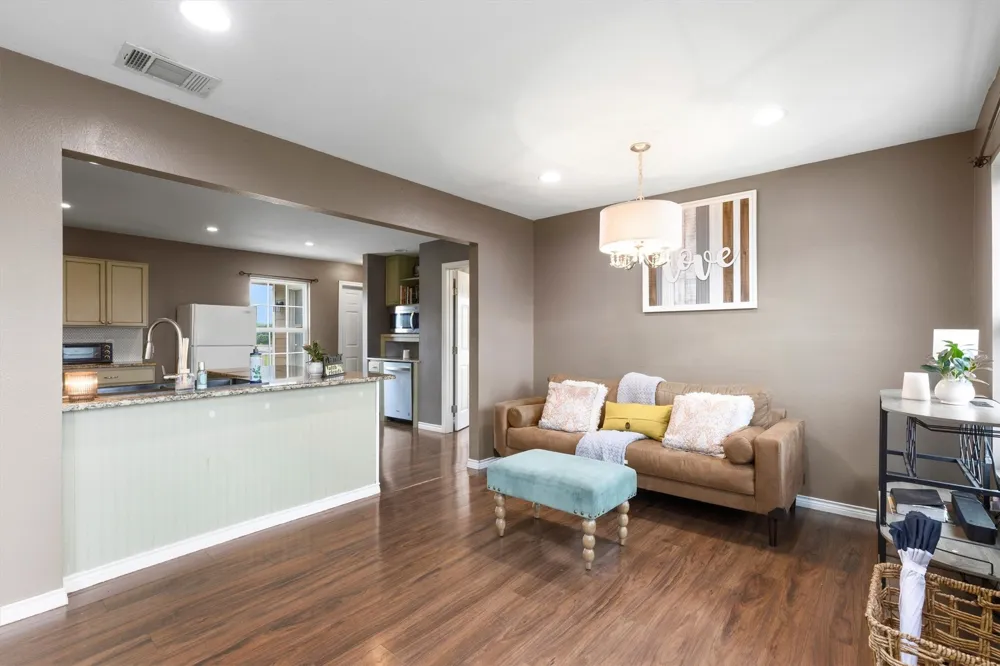 5732 Emilia Way Leonard, TX 75452