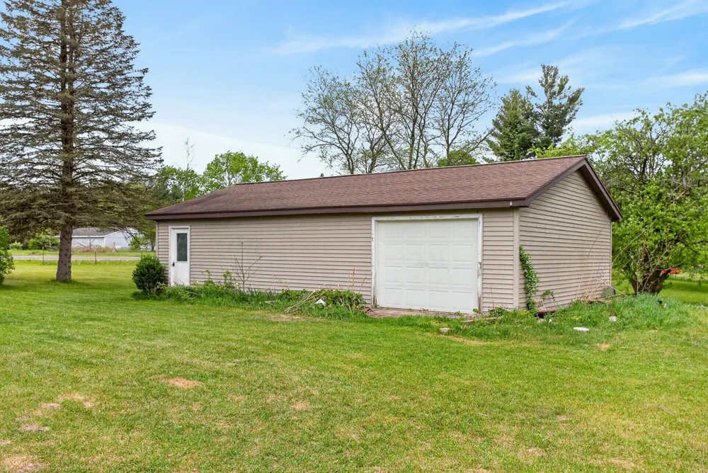 8332 5 Mile Road Mecosta, MI 49332