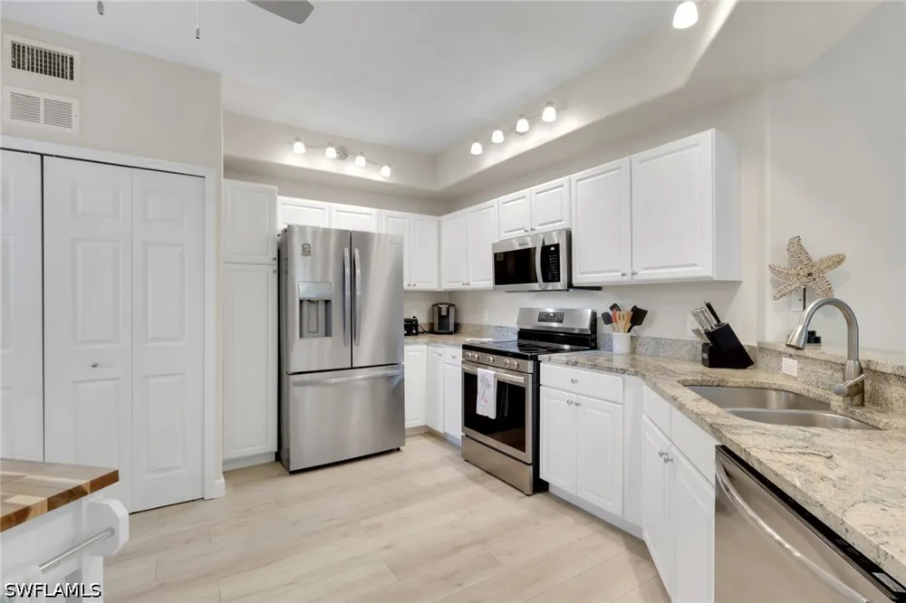 Hemingway Lane #3304 Fort Myers, FL 33913