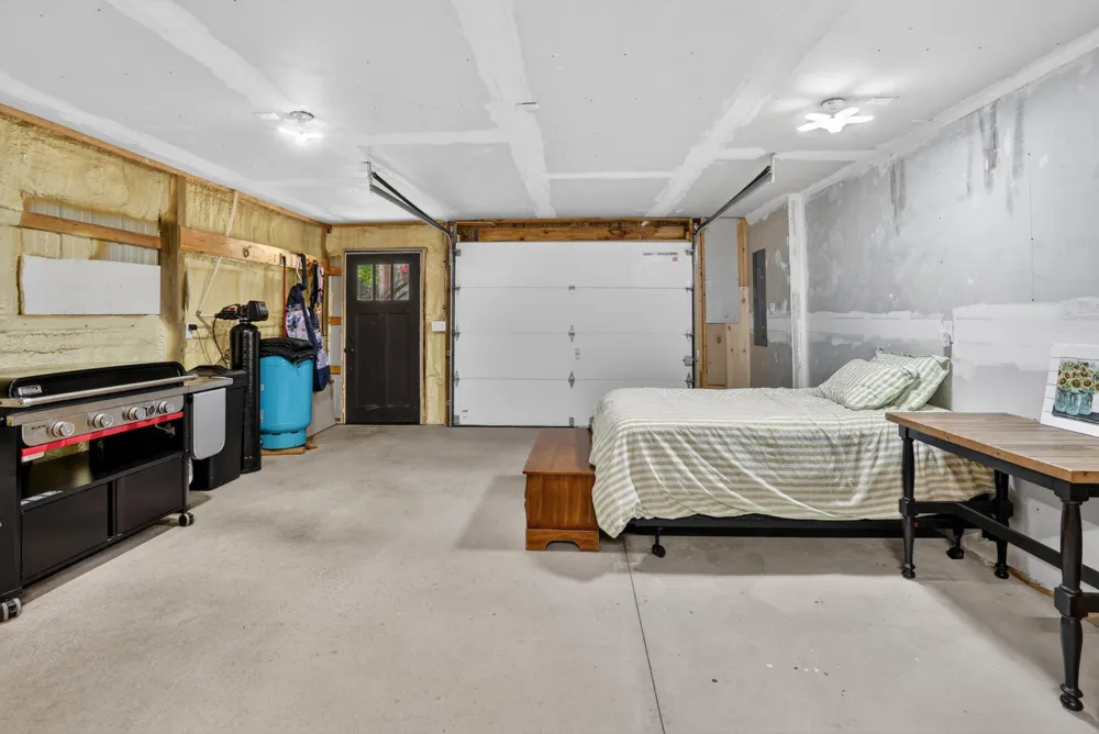 4850 E US Highway 10 Cherry Valley Township, MI 49623