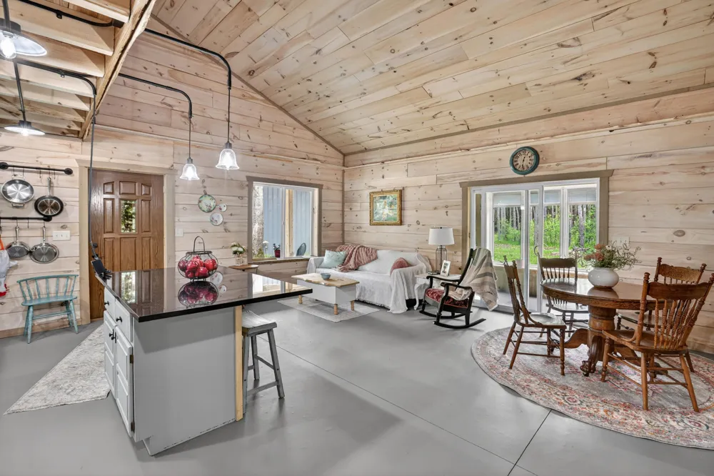 4850 E US Highway 10 Cherry Valley Township, MI 49623