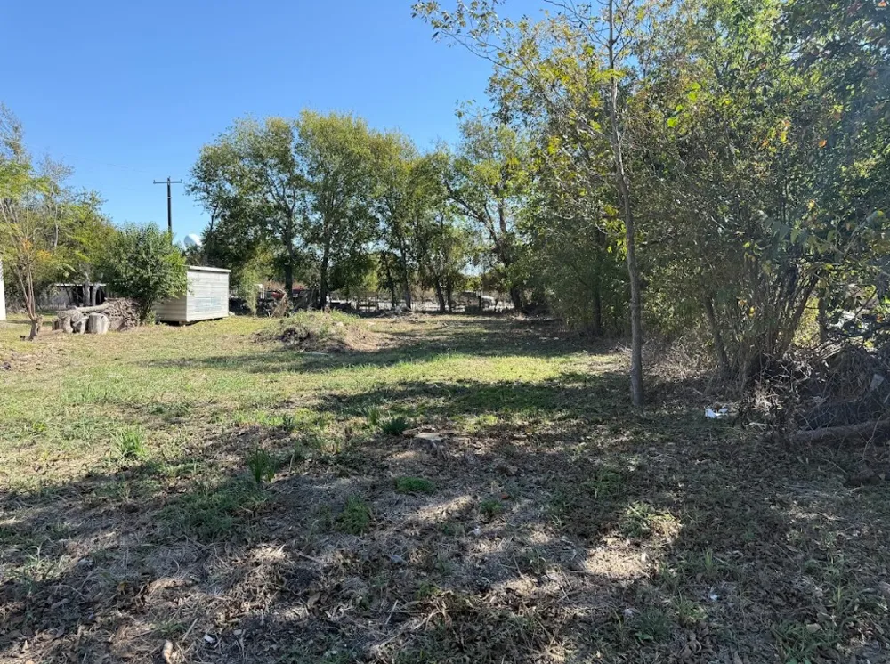 502 S Alamo Street Bartlett, TX 76511