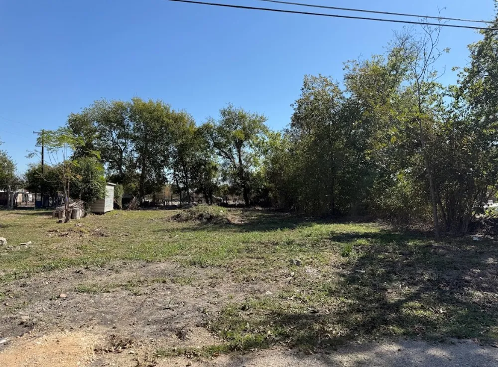 502 S Alamo Street Bartlett, TX 76511