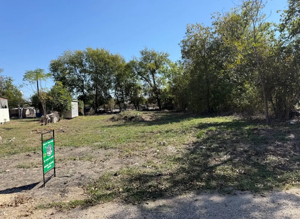 502 S Alamo Street Bartlett, TX 76511