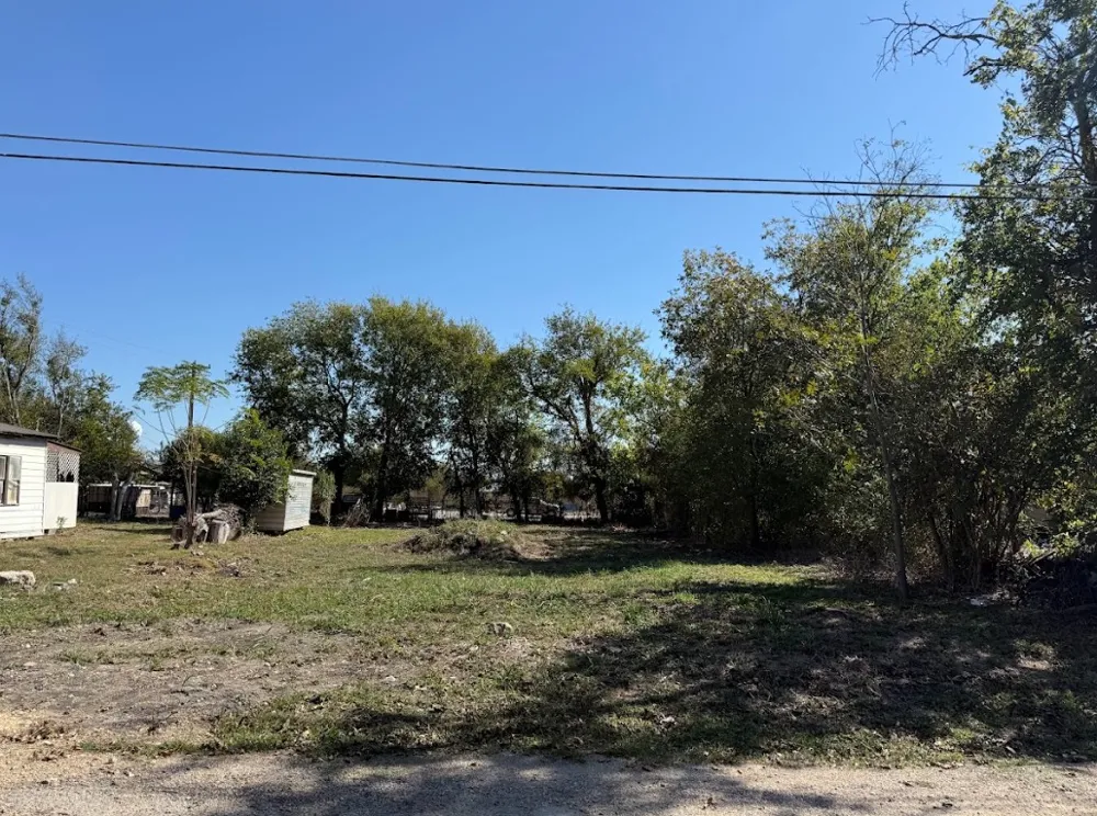 502 S Alamo Street Bartlett, TX 76511
