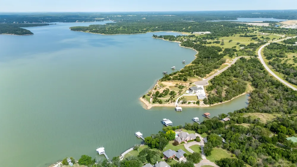 164 Hanna Oak Court Bridgeport, TX 76426