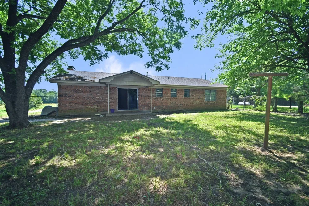 258 County Road 3199 Winnsboro, TX 75494