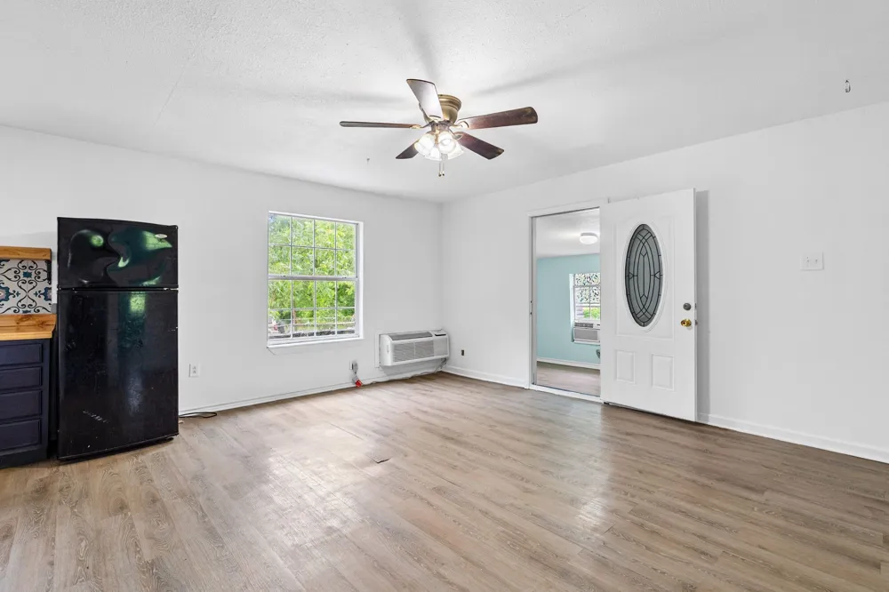 325 West Lane Quinlan, TX 75474