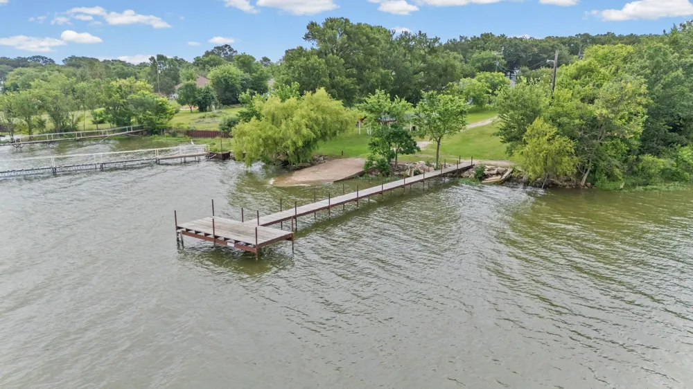 325 West Lane Quinlan, TX 75474