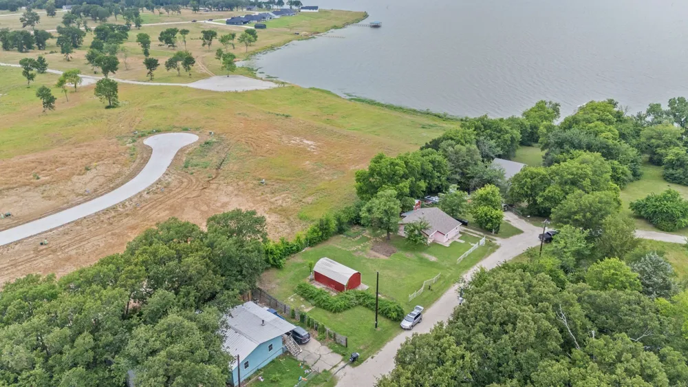 325 West Lane Quinlan, TX 75474