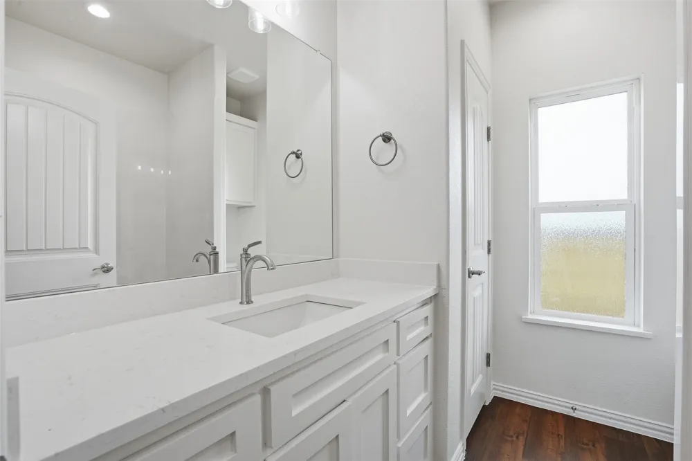 6720 county road 302 Grandview, TX 76050