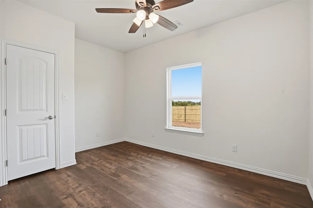 6720 county road 302 Grandview, TX 76050