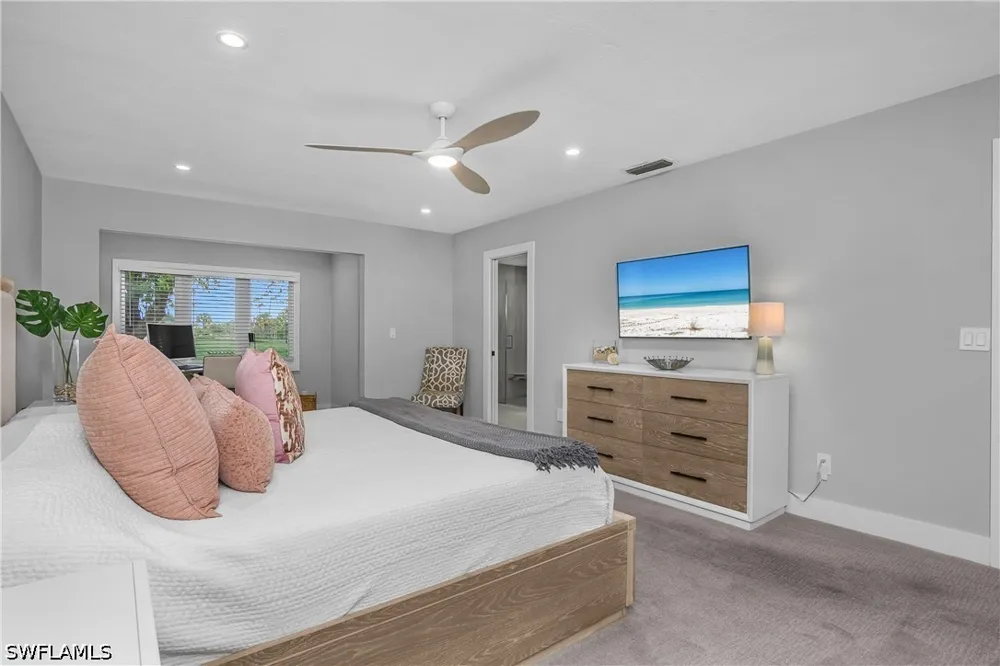 Lockmaben Avenue Fort Myers, FL 33912