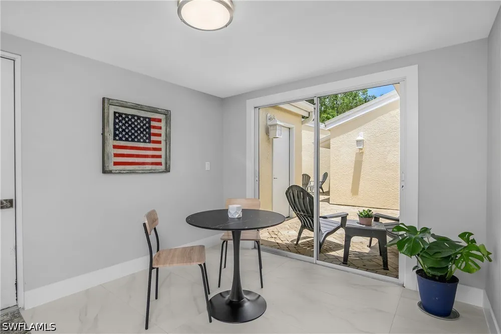 Lockmaben Avenue Fort Myers, FL 33912