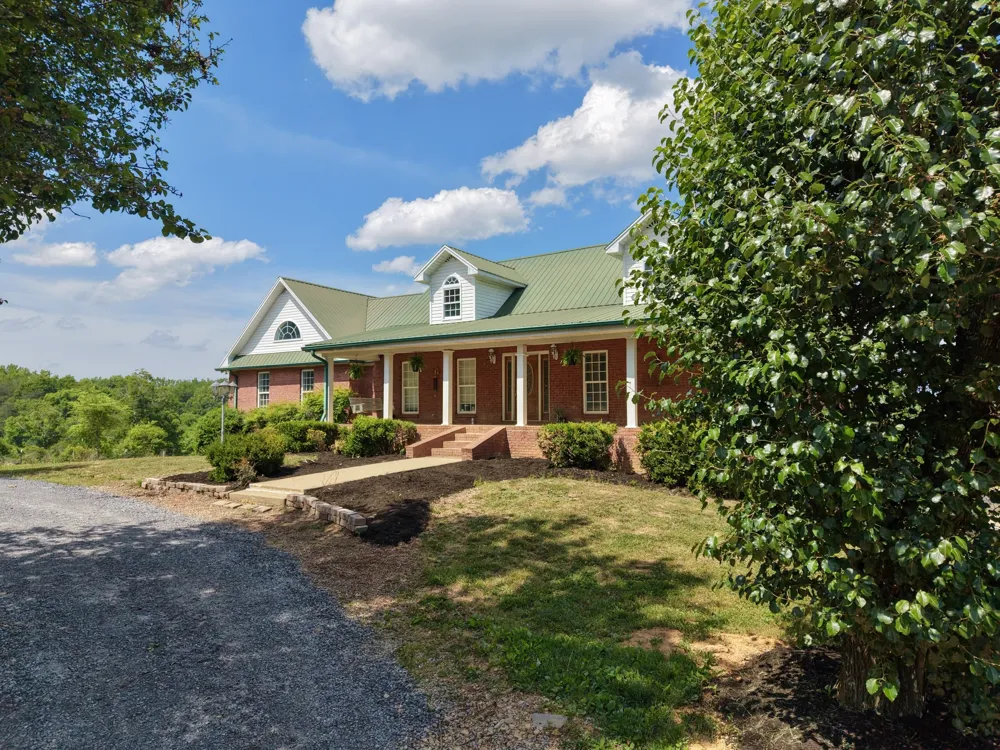 6701 McCormick Ridge Rd Whitleyville, TN 38588