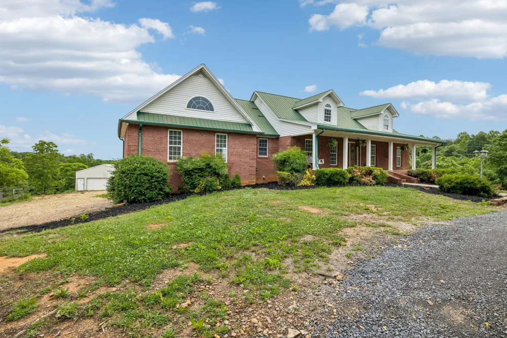 6701 McCormick Ridge Rd Whitleyville, TN 38588