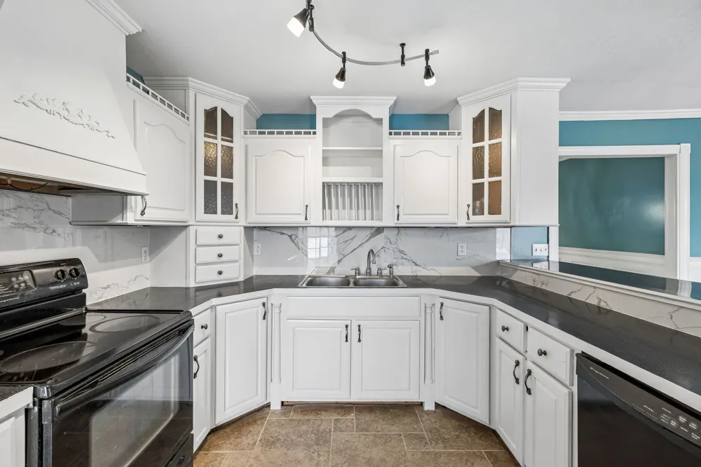 6701 McCormick Ridge Rd Whitleyville, TN 38588